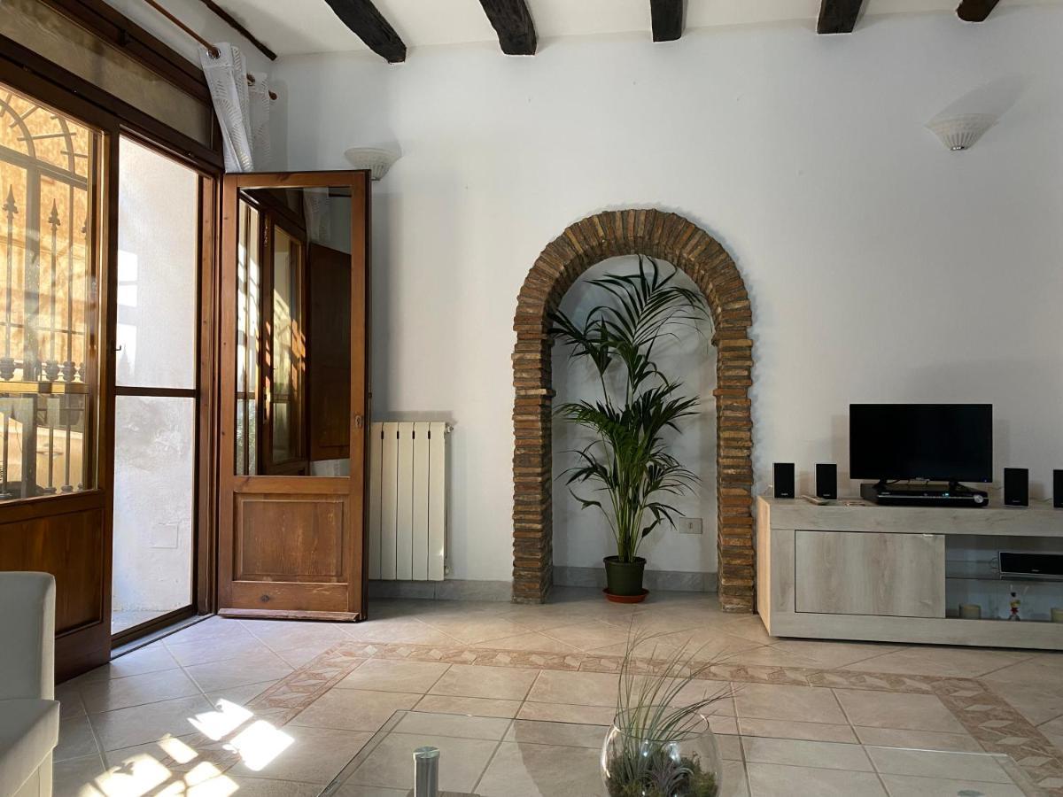 La Fanciulla Velca Apartment Tarquinia Exterior foto